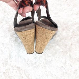 UGG Shoes - Ugg Tortoise Shell Cork Wedge Sandal UGG Shoes - Ugg Tortoise Shell Cork Wedge Sandal